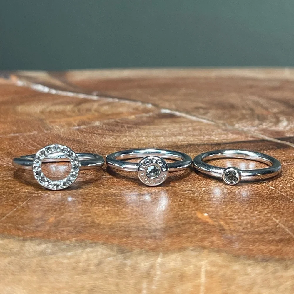 NWOT COACH OPEN CIRCLE HALO RING SET - Picture 6 of 14